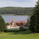 Schlosshotel Hotel 4*