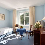 Schlosshotel Ralswiek