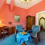 Schlosshotel Hotel 4*