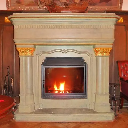 فندق Schlosshotel 4*