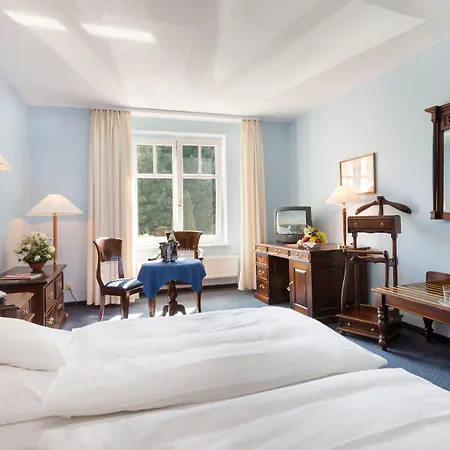 Schlosshotel فندق رالسفيك