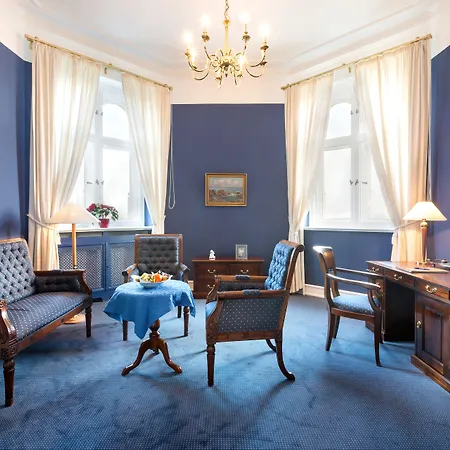 Schlosshotel فندق