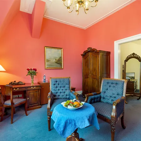 Schlosshotel מלון 4*