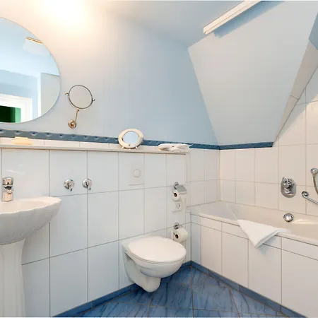 Schlosshotel رالسفيك