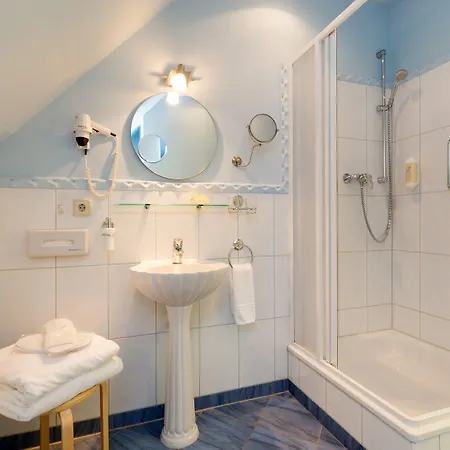 Schlosshotel فندق رالسفيك