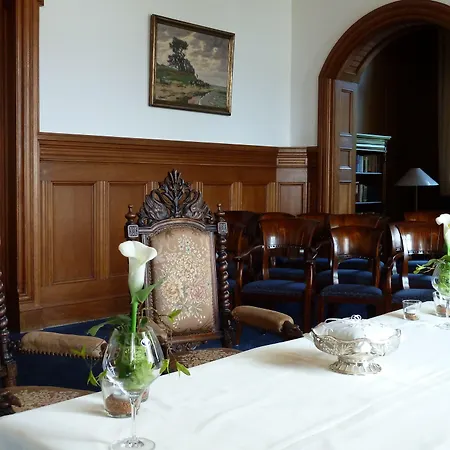 Schlosshotel فندق 4*