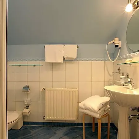 Schlosshotel Hotel Ralswiek