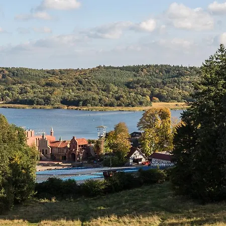 Schlosshotel فندق 4*