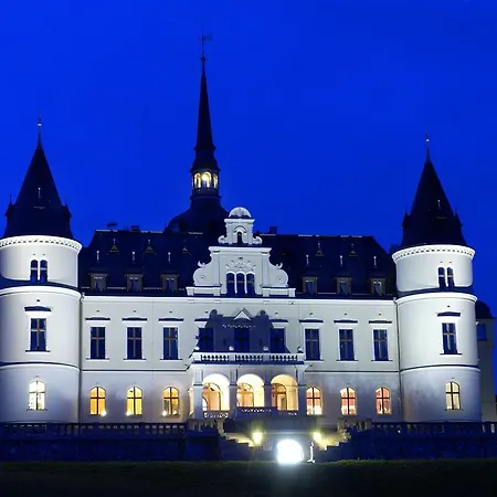 Schlosshotel 4* رالسفيك