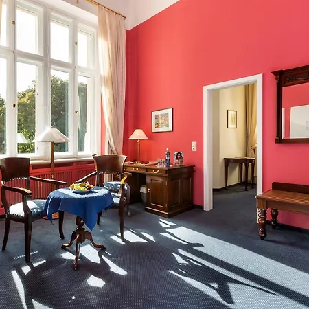 Schlosshotel