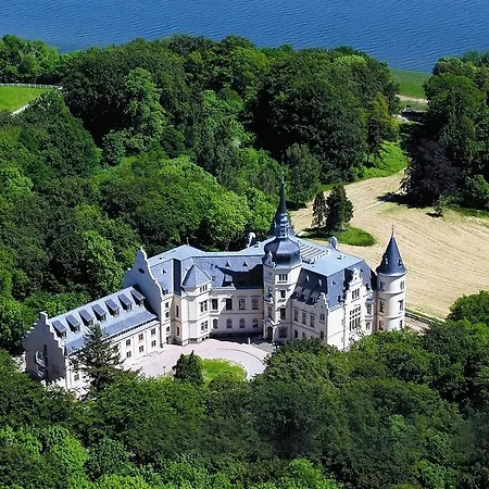 Отель Schlosshotel Ральсвик