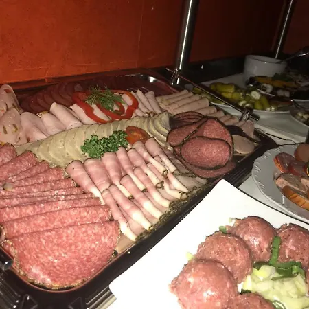 Schlosshotel رالسفيك